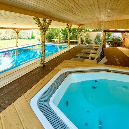 Therme Airport Resort Corbeanca Exterior photo